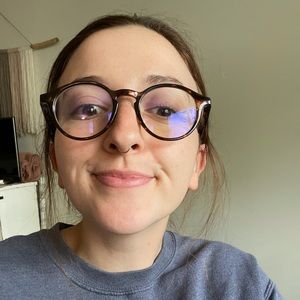 Meet your Posher, Melanie